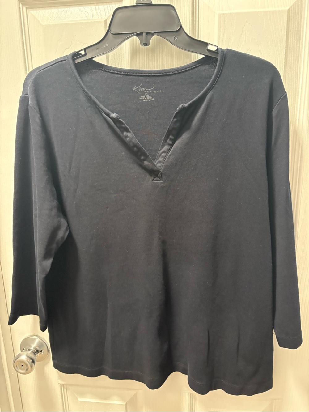 Kim Rogers Black Short-Sleeve V-Notch Tee